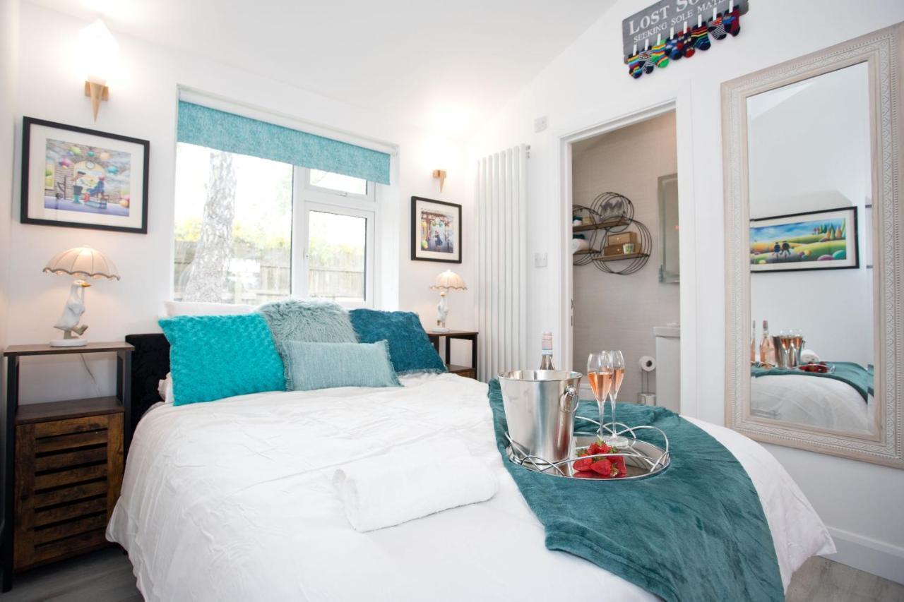 The Bearded Goat Den - A Rural Retreat At This Modern Holiday Cottage Saint Leonards Zewnętrze zdjęcie