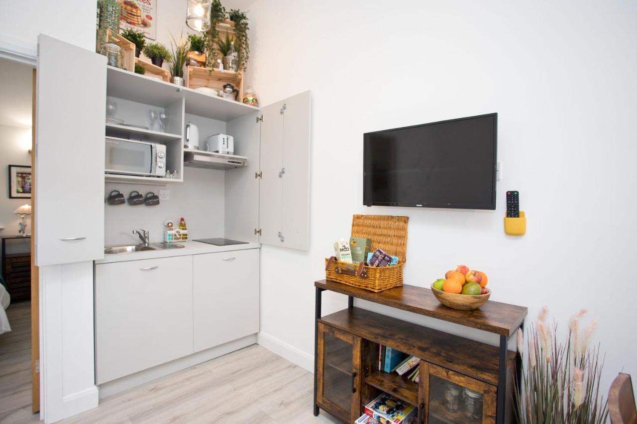 The Bearded Goat Den - A Rural Retreat At This Modern Holiday Cottage Saint Leonards Zewnętrze zdjęcie